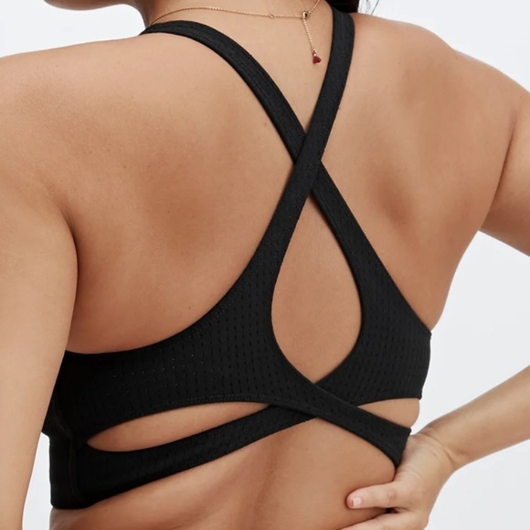 👑 2/$40 👑  Fabletics No-Bounce SculptKnit Bra - Picture 4 of 8